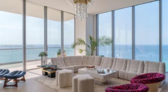4 Bedrooms Condominium